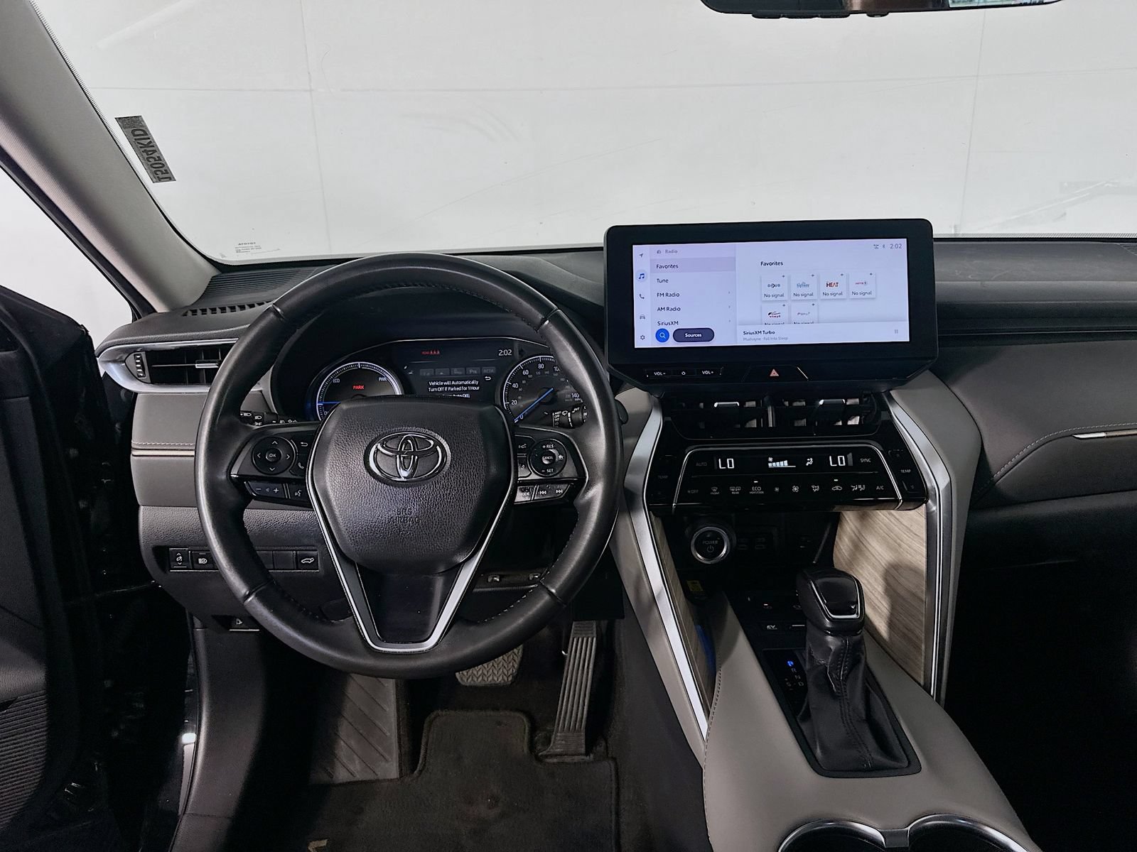 Used 2023 Toyota Venza XLE AWD/4WD image 21
