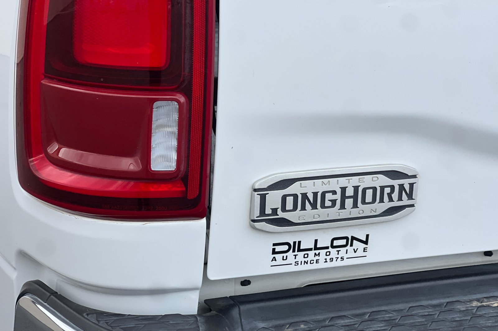 Used 2025 RAM 2500 Limited AWD/4WD image 9