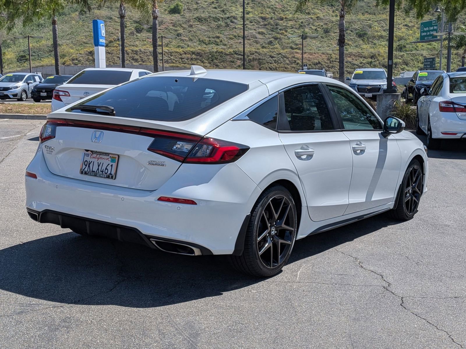 Used 2024 Honda Civic Sport Touring image 4