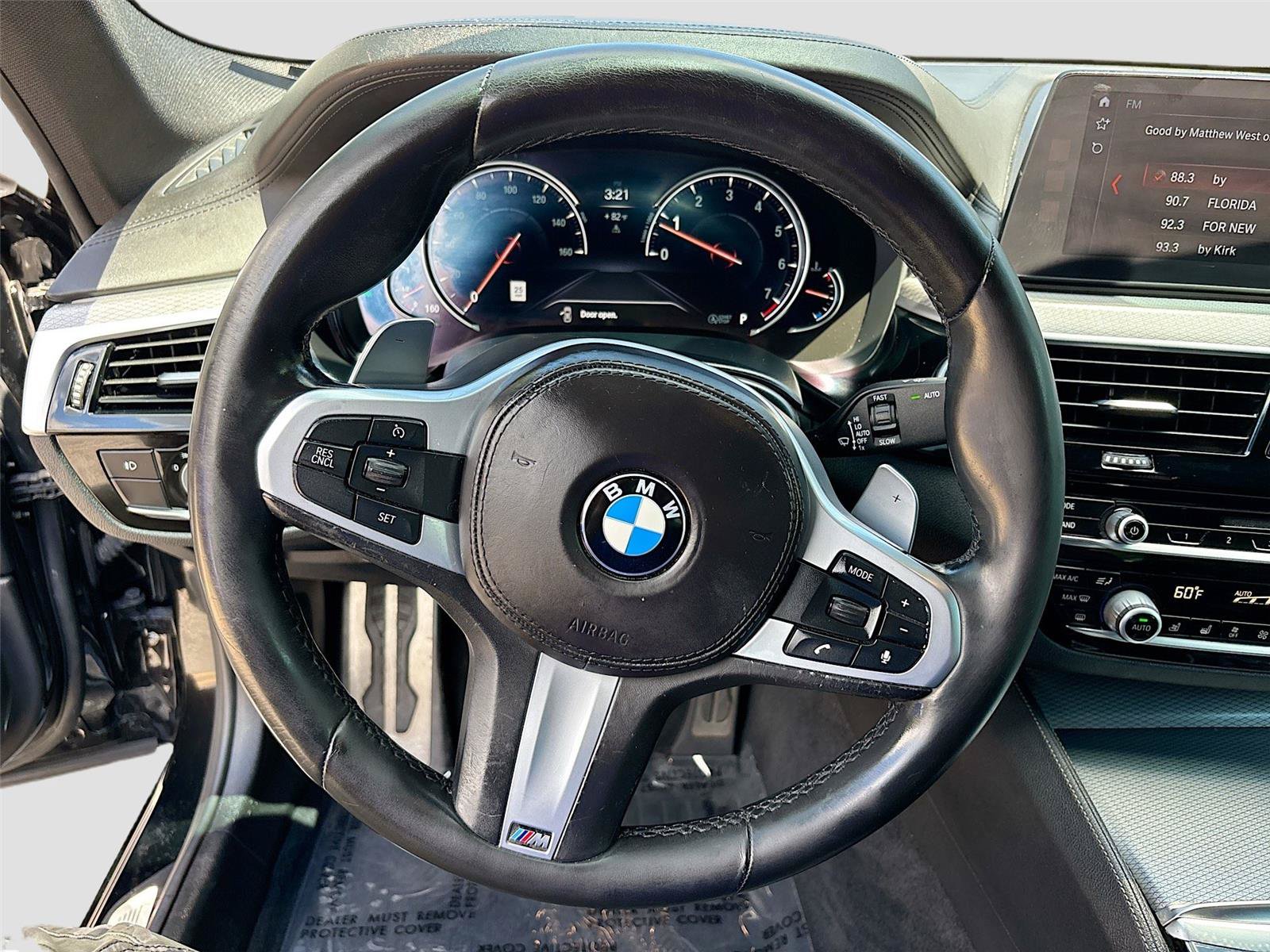 Used 2018 BMW 540i w/ M Sport Package RWD image 11
