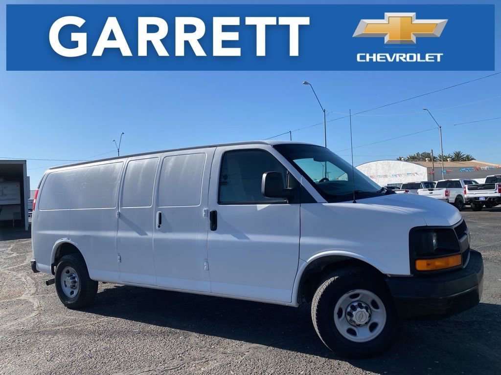 Used 2011 Chevrolet Express 2500 Extended image 1
