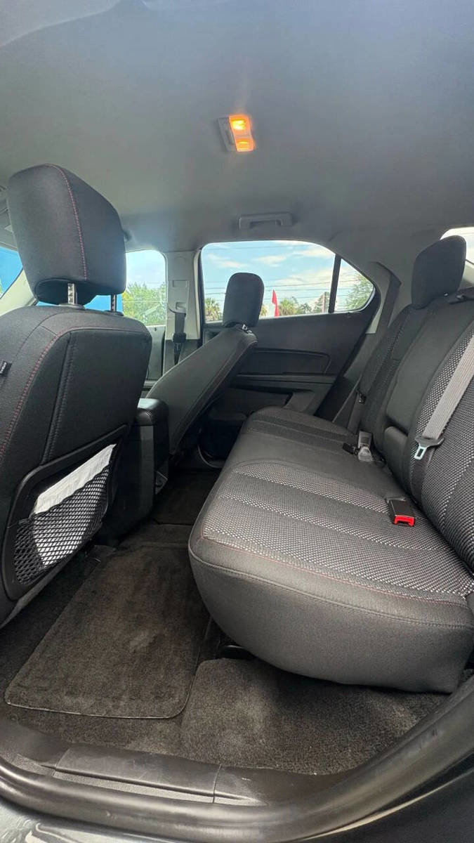 Used 2017 Chevrolet Equinox LT w/ Convenience Package image 5