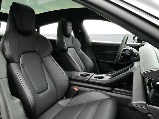 Certified 2025 Porsche Taycan Turbo GT image 20
