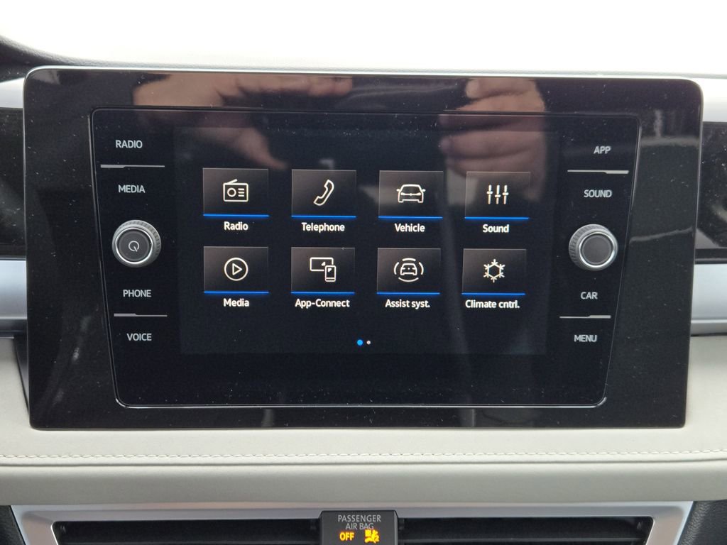 New 2026 Volkswagen Taos SE image 14