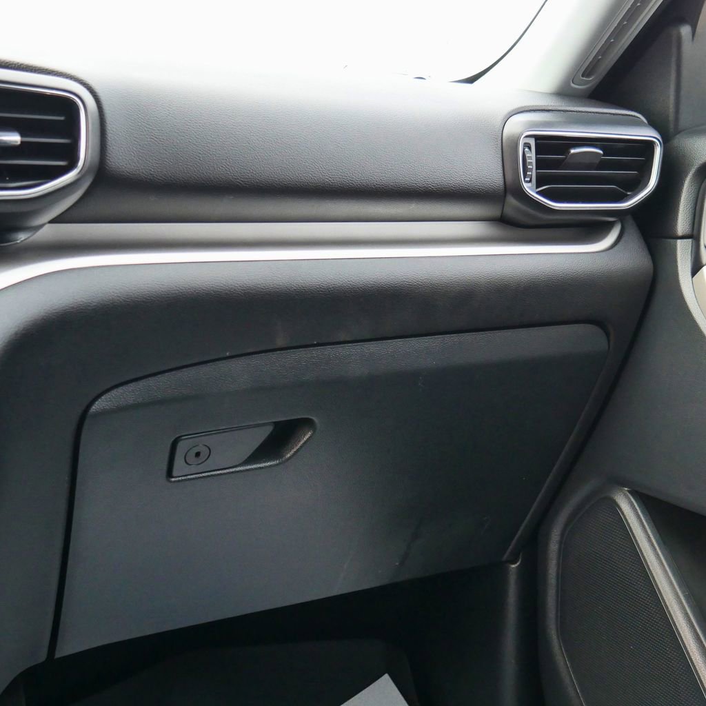 Used 2021 Ford Explorer XLT w/ Equipment Group 202A image 36