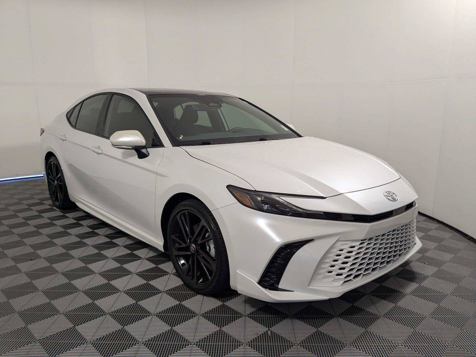 Certified 2025 Toyota Camry XSE FWD image 3