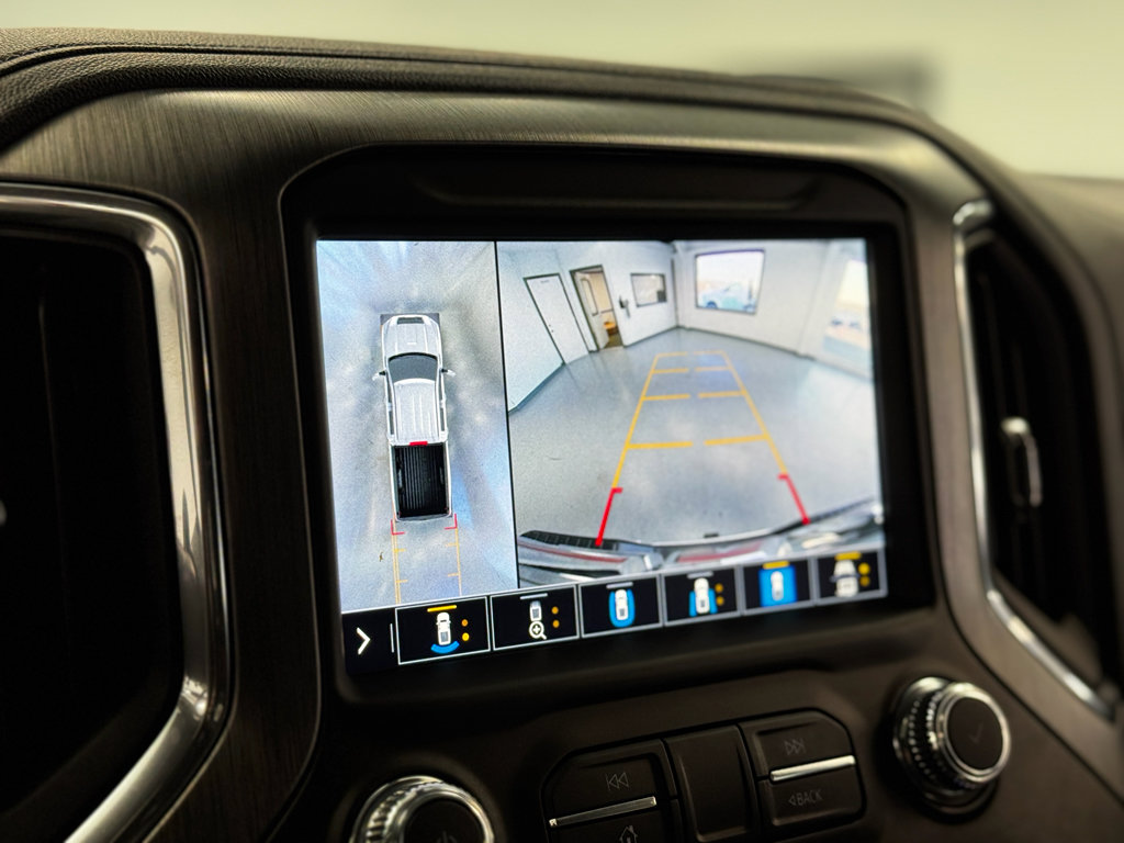 Used 2021 GMC Sierra 3500 Denali w/ Denali Ultimate Package image 28