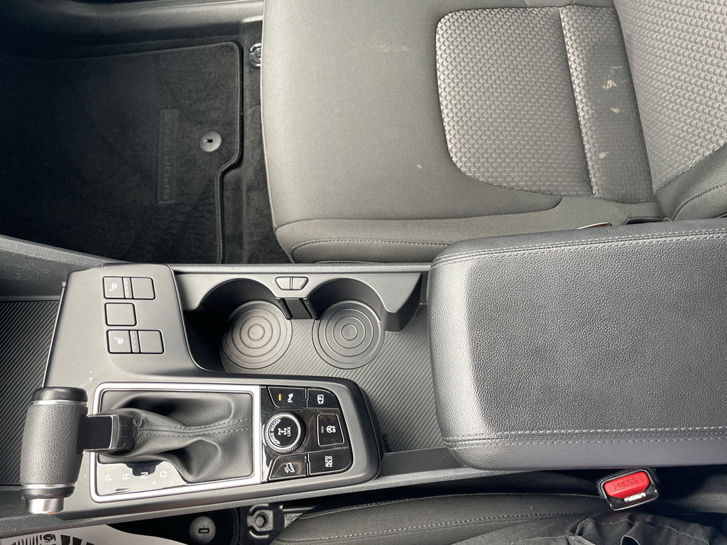 Used 2024 Kia Sportage LX image 16