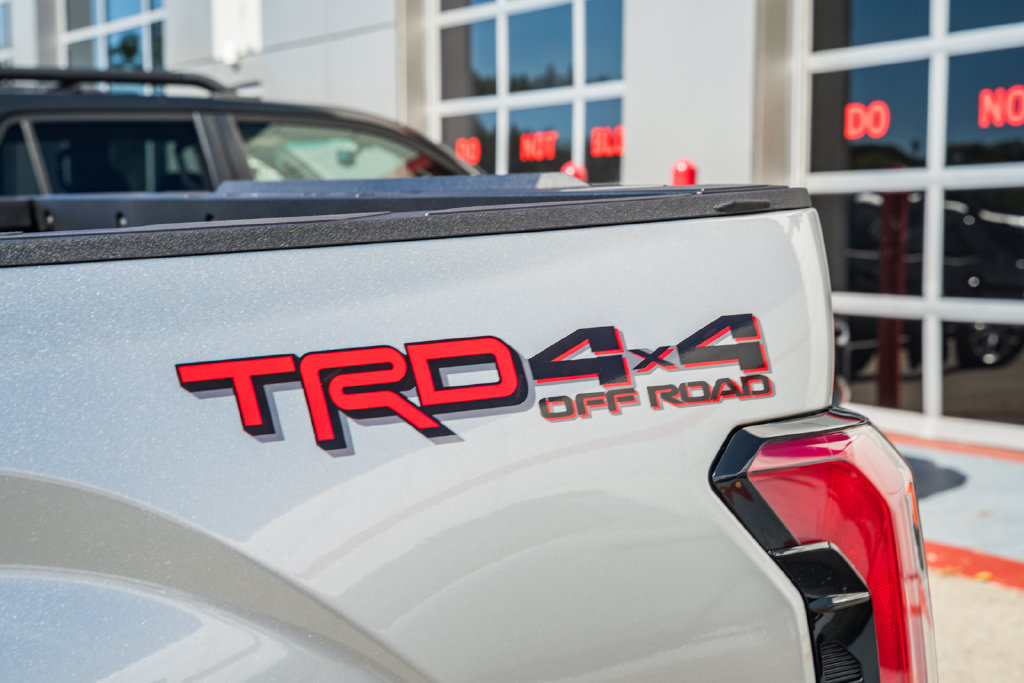 New 2026 Toyota Tundra Platinum w/ TRD Off-Road Package AWD/4WD image 22
