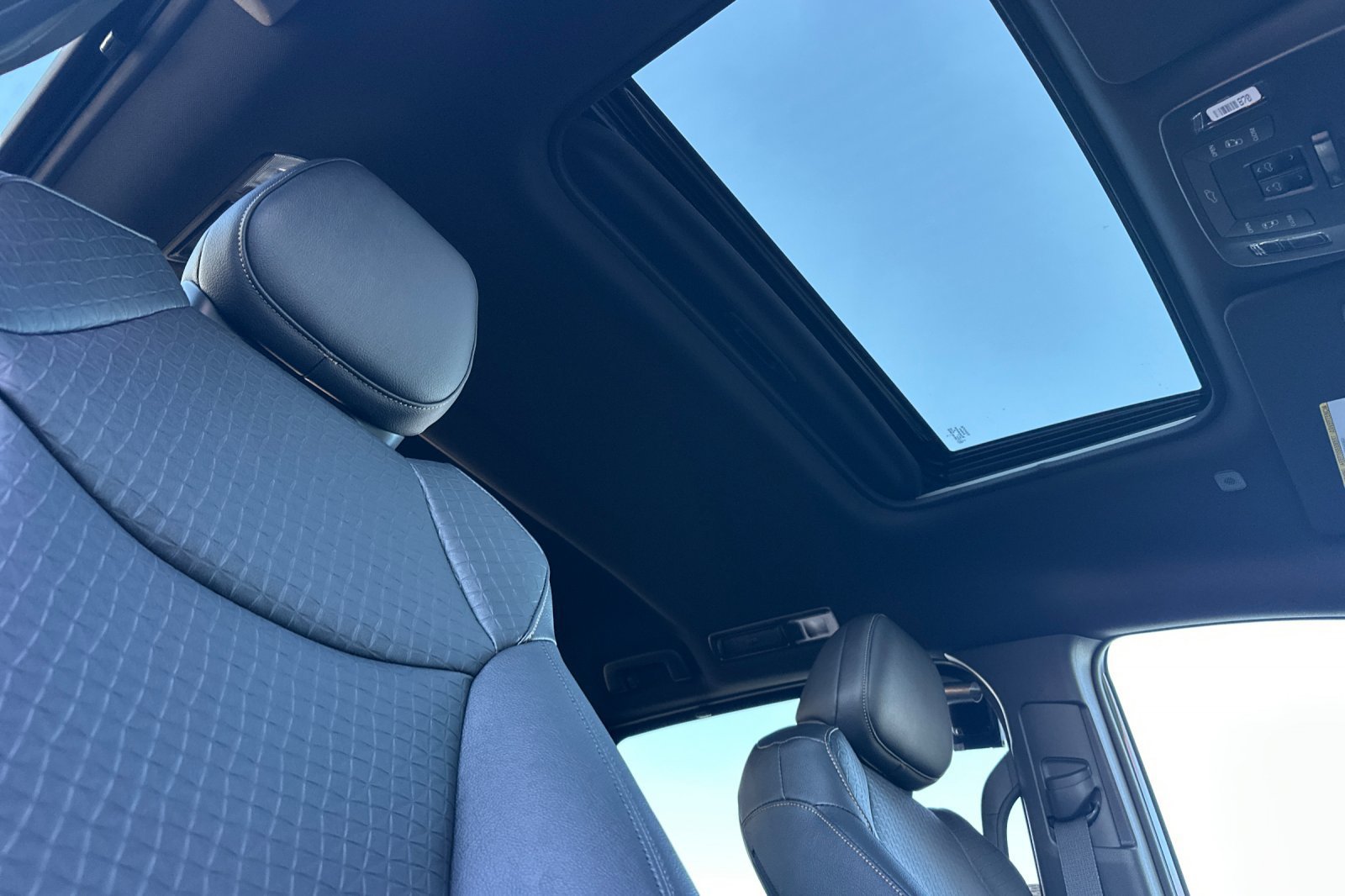 New 2026 Toyota Sienna XLE Woodland Edition AWD/4WD image 19
