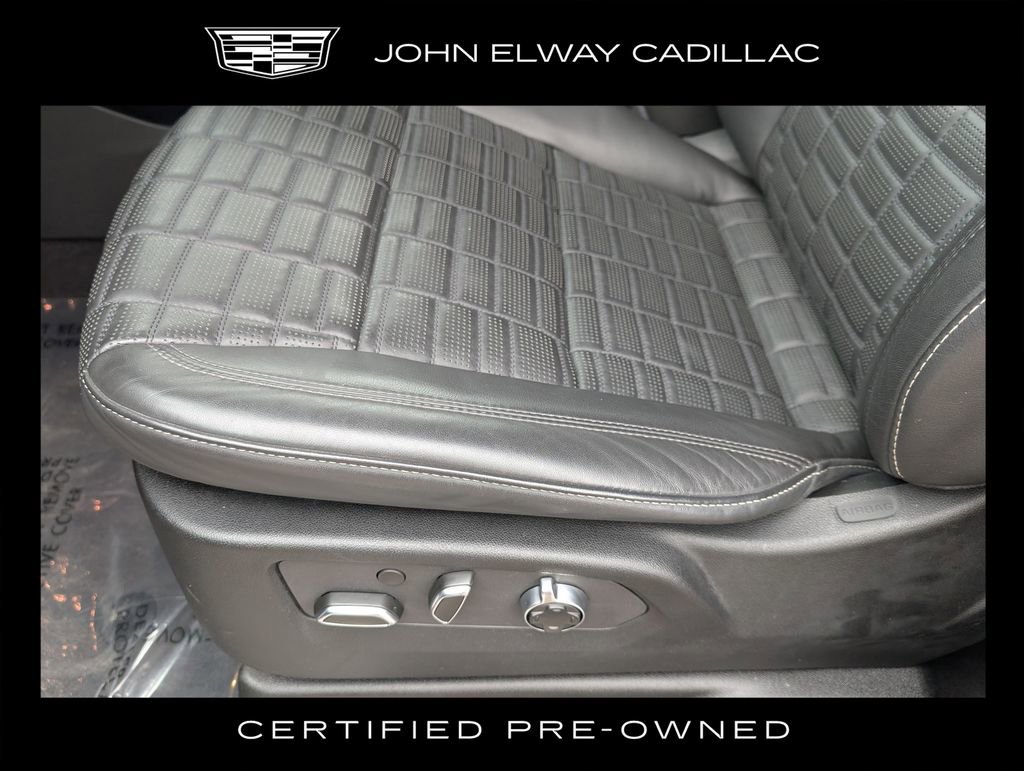 Certified 2024 Cadillac Escalade ESV V image 13