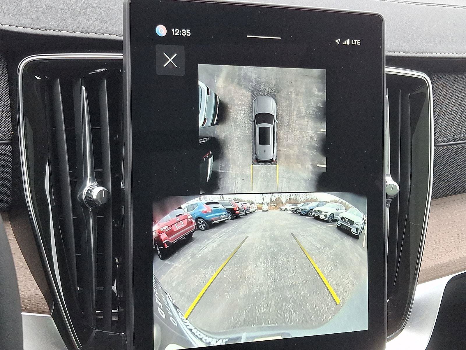 Certified 2025 Volvo XC90 B6 Plus image 21