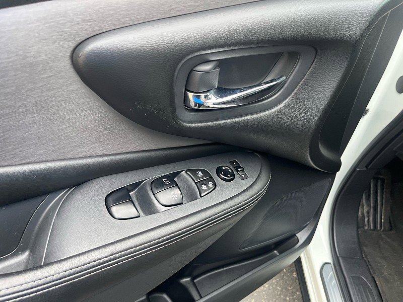 Used 2023 Nissan Murano SV AWD/4WD image 23