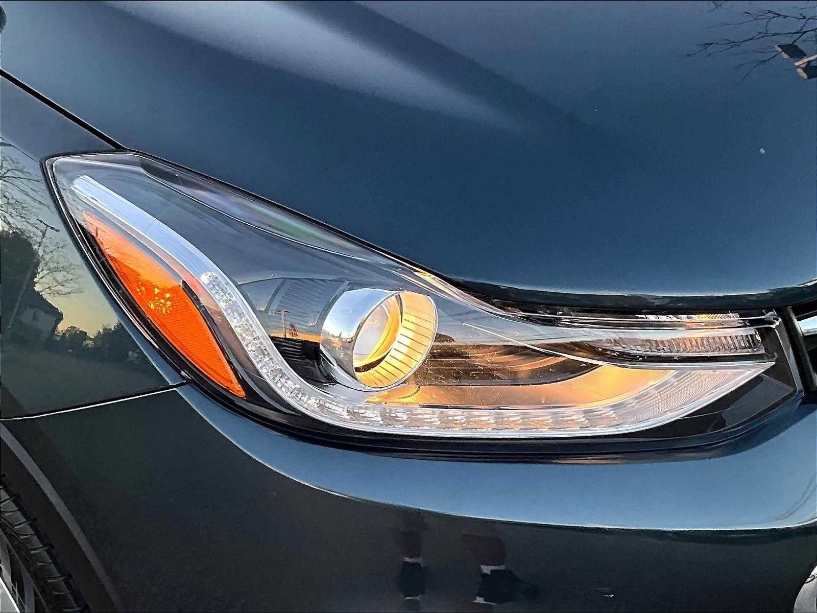 Used 2022 Chevrolet Trax LT w/ Driver Confidence Package image 30