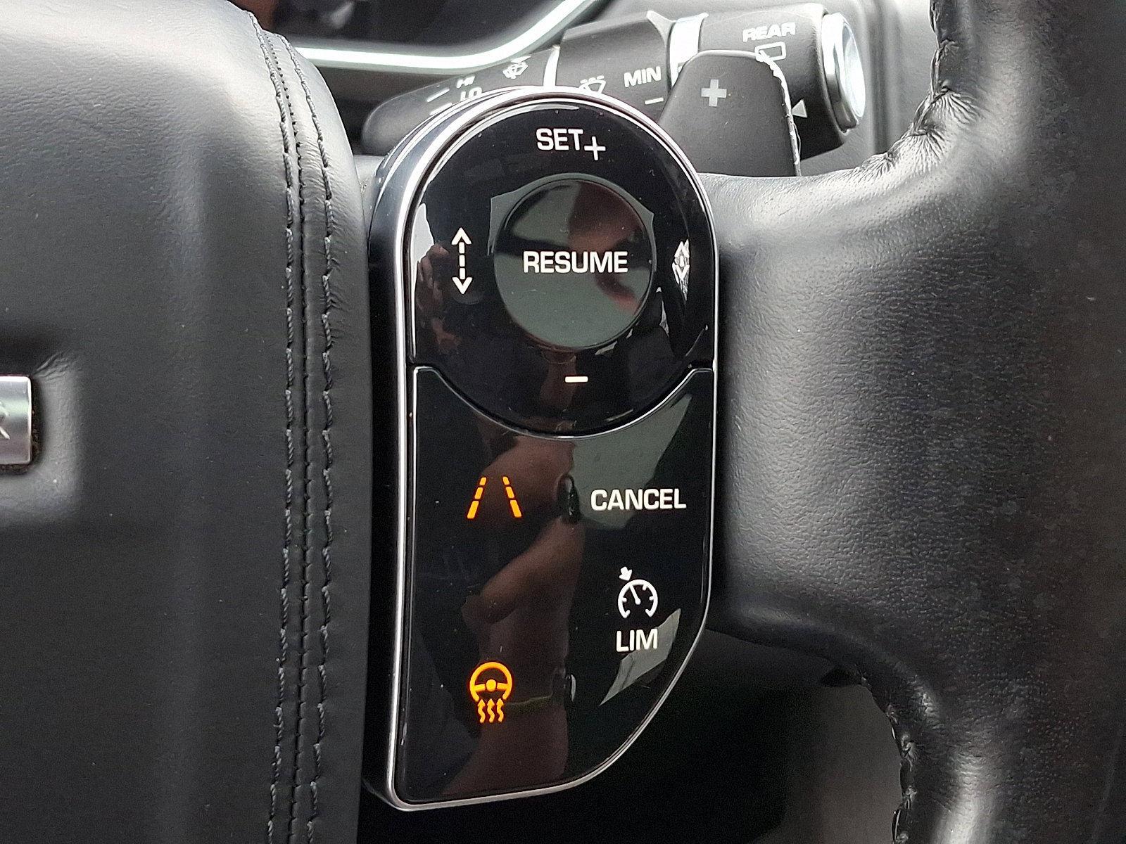 Used 2018 Land Rover Range Rover HSE AWD/4WD image 23