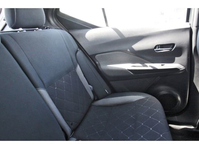 Used 2020 Nissan Kicks SV image 10