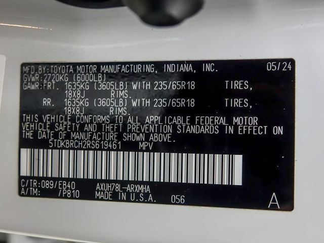 Used 2024 Toyota Highlander XLE image 31