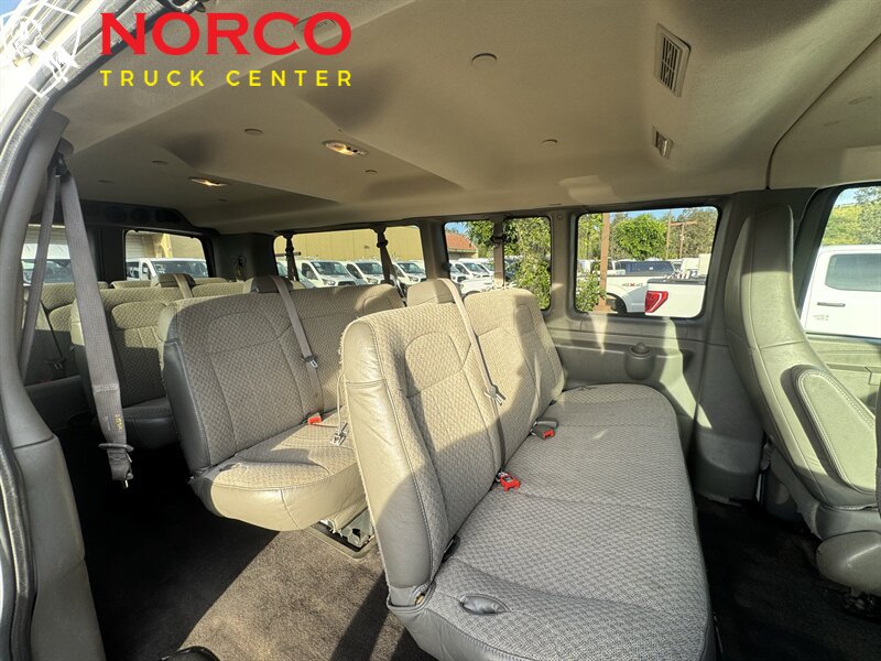Used 2020 Chevrolet Express 3500 LT w/ LT Preferred Equipment Group RWD image 3