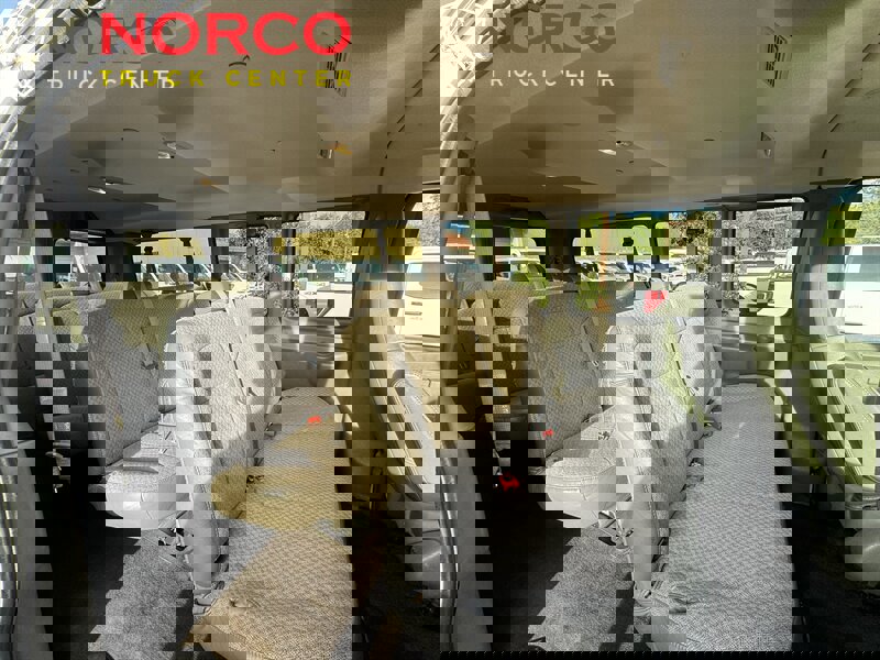 Used 2020 Chevrolet Express 3500 LT w/ LT Preferred Equipment Group RWD image 3