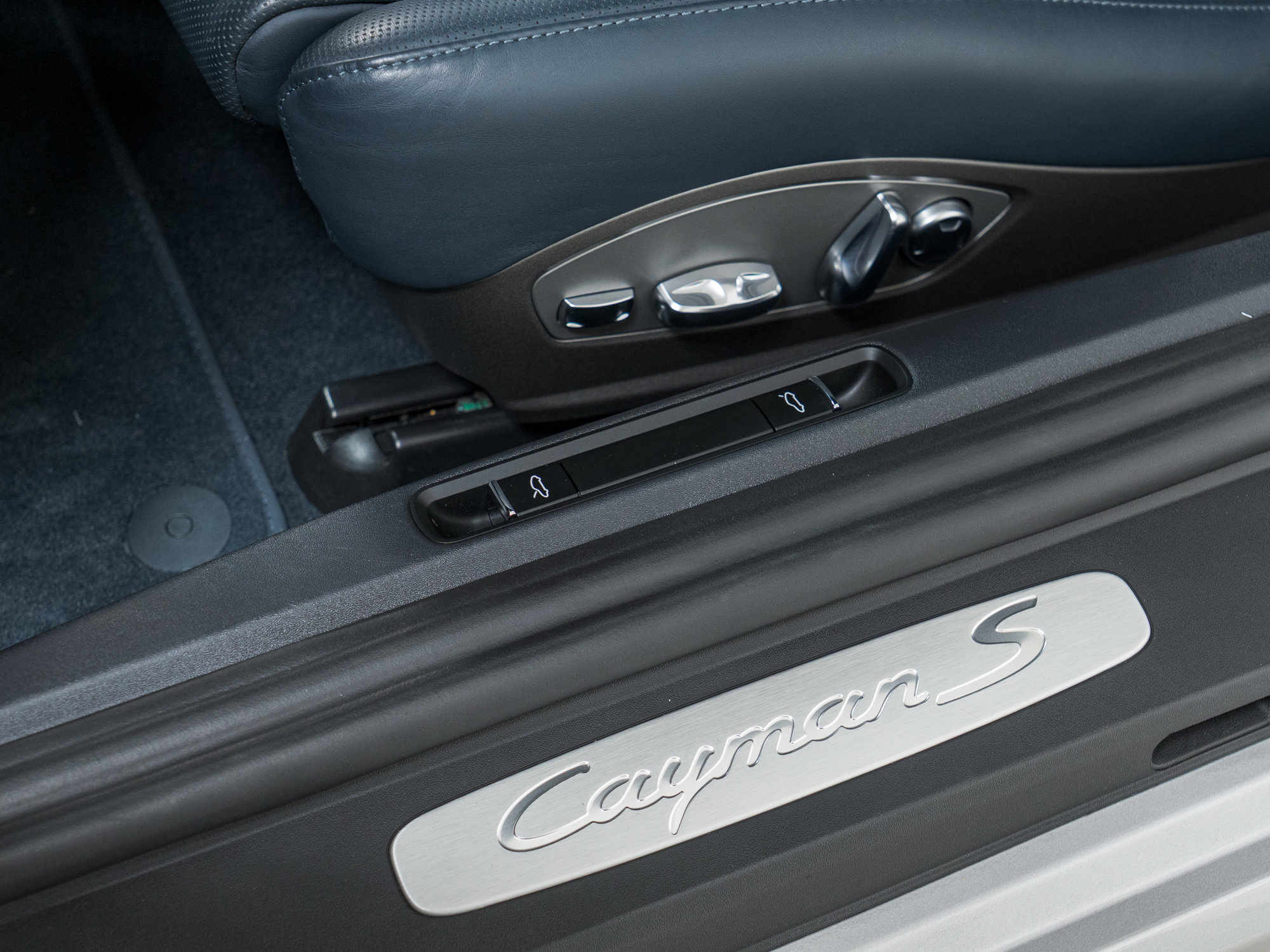 Certified 2024 Porsche 718 Cayman S image 15