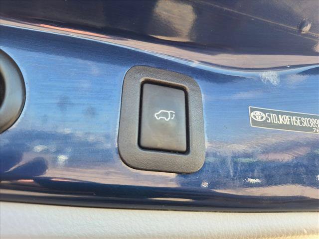 Used 2014 Toyota Highlander XLE AWD/4WD image 7