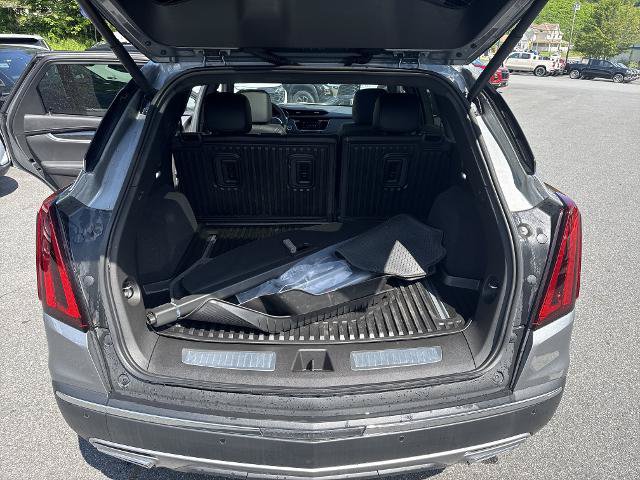 New 2025 Cadillac XT5 Premium Luxury w/ LPO, Floor Liner Package AWD/4WD image 13
