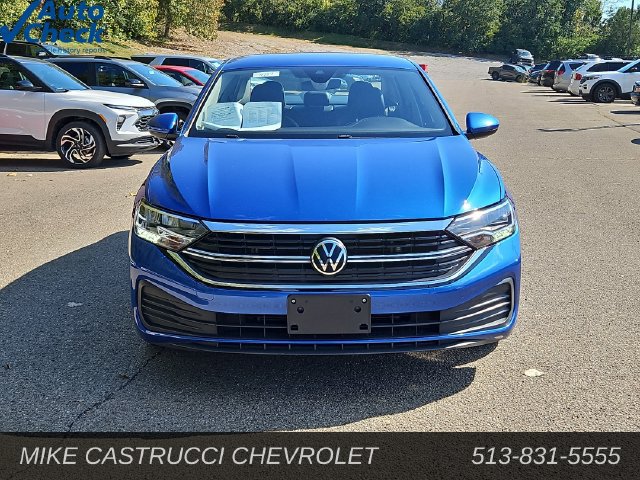 Used 2024 Volkswagen Jetta SE FWD image 8