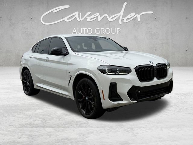 Used 2024 BMW X4 M40i w/ Premium Package image 2