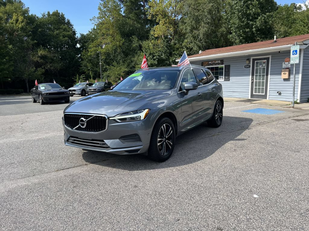 Used 2019 Volvo XC60 T5 Momentum w/ Premium Package AWD/4WD image 1
