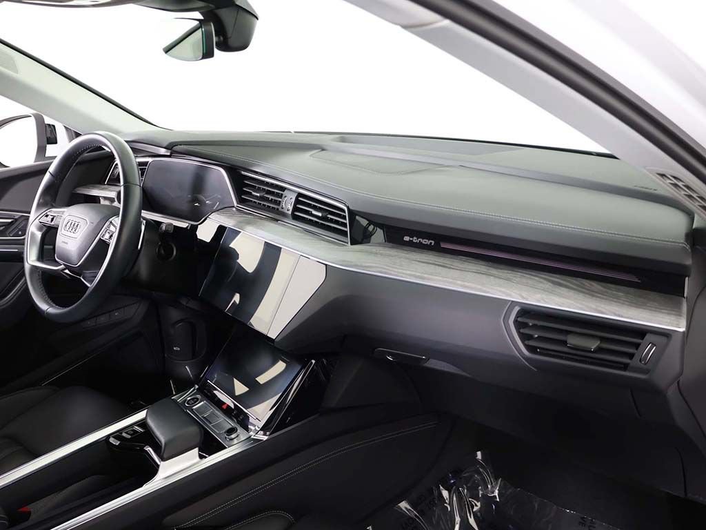 Used 2024 Audi Q8 e-tron Prestige w/ Prestige Package AWD/4WD image 34