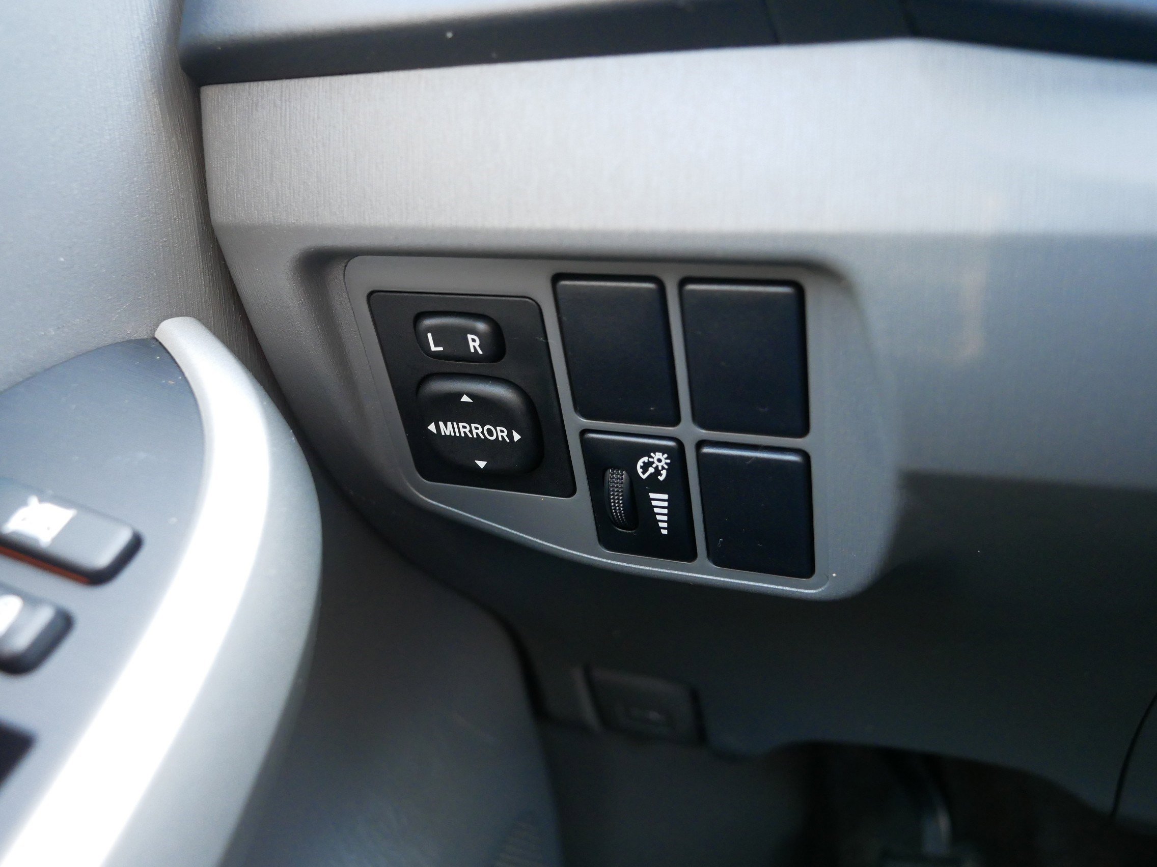 Used 2010 Toyota Prius Five image 26