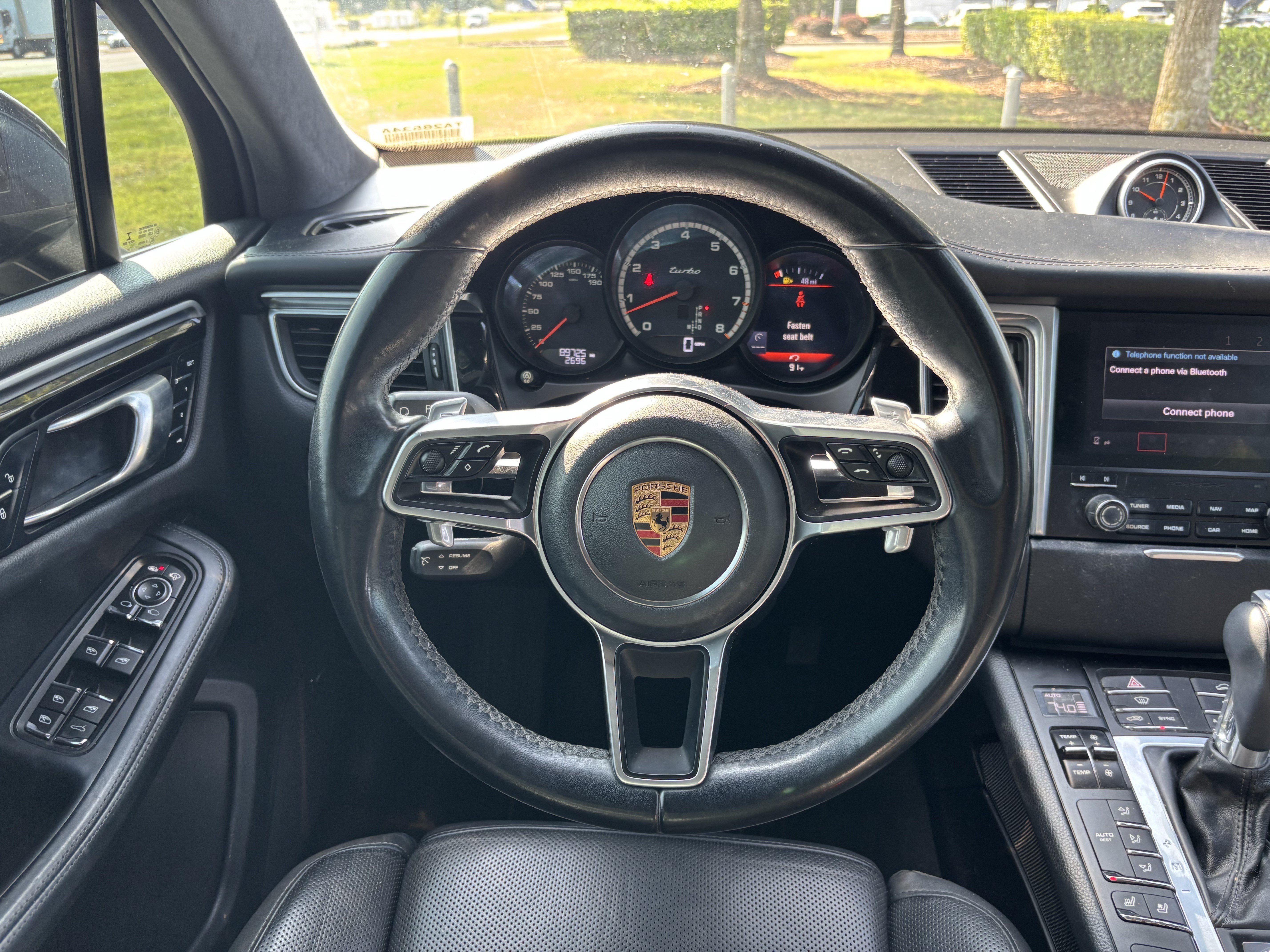 Used 2018 Porsche Macan Turbo AWD/4WD image 18