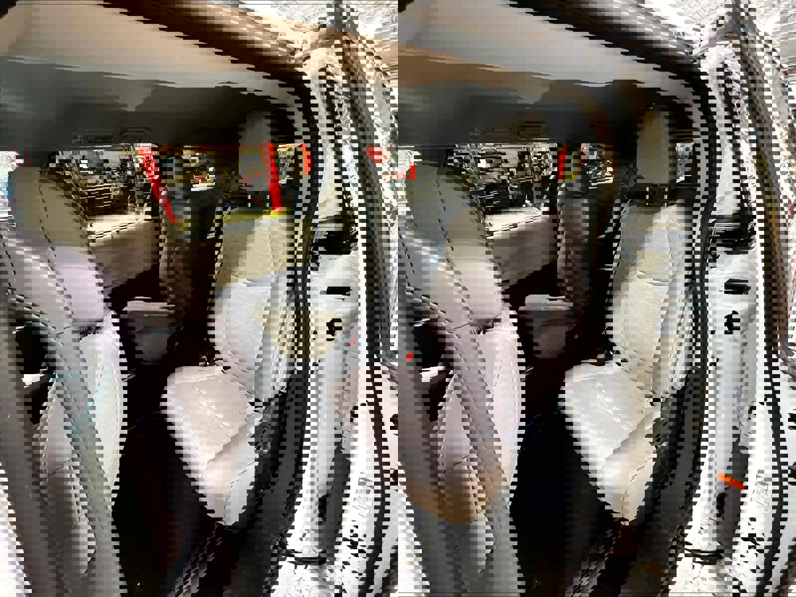 Used 2024 Toyota Sienna LE image 15