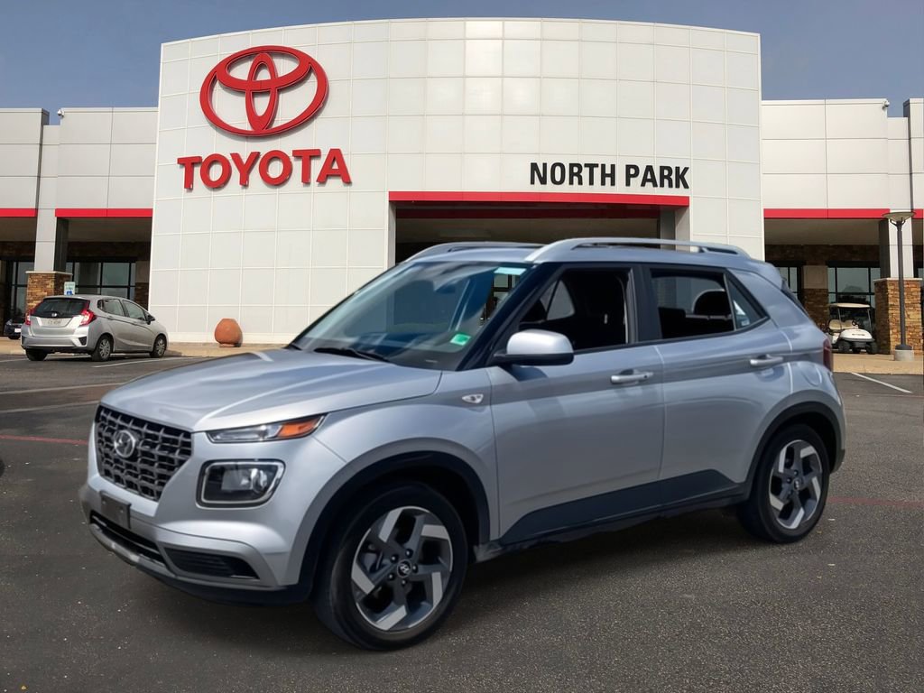 Used 2025 Hyundai Venue SEL