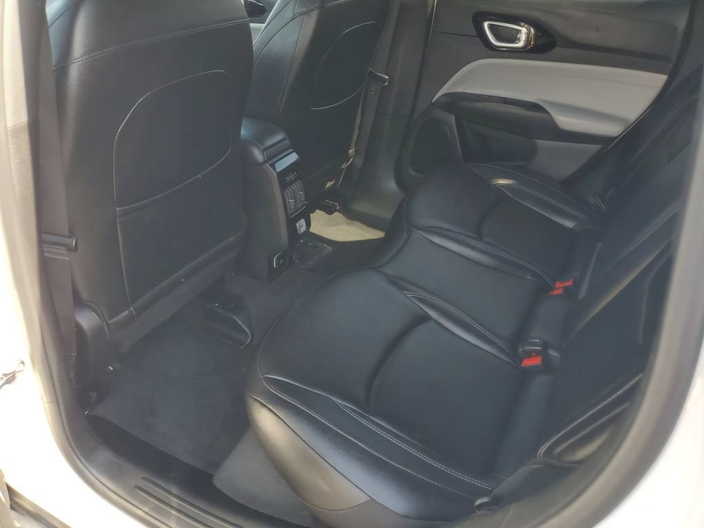 Used 2025 Jeep Compass Limited AWD/4WD image 25