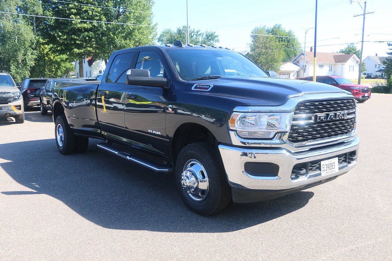 Used 2022 RAM 3500 Big Horn AWD/4WD image 11