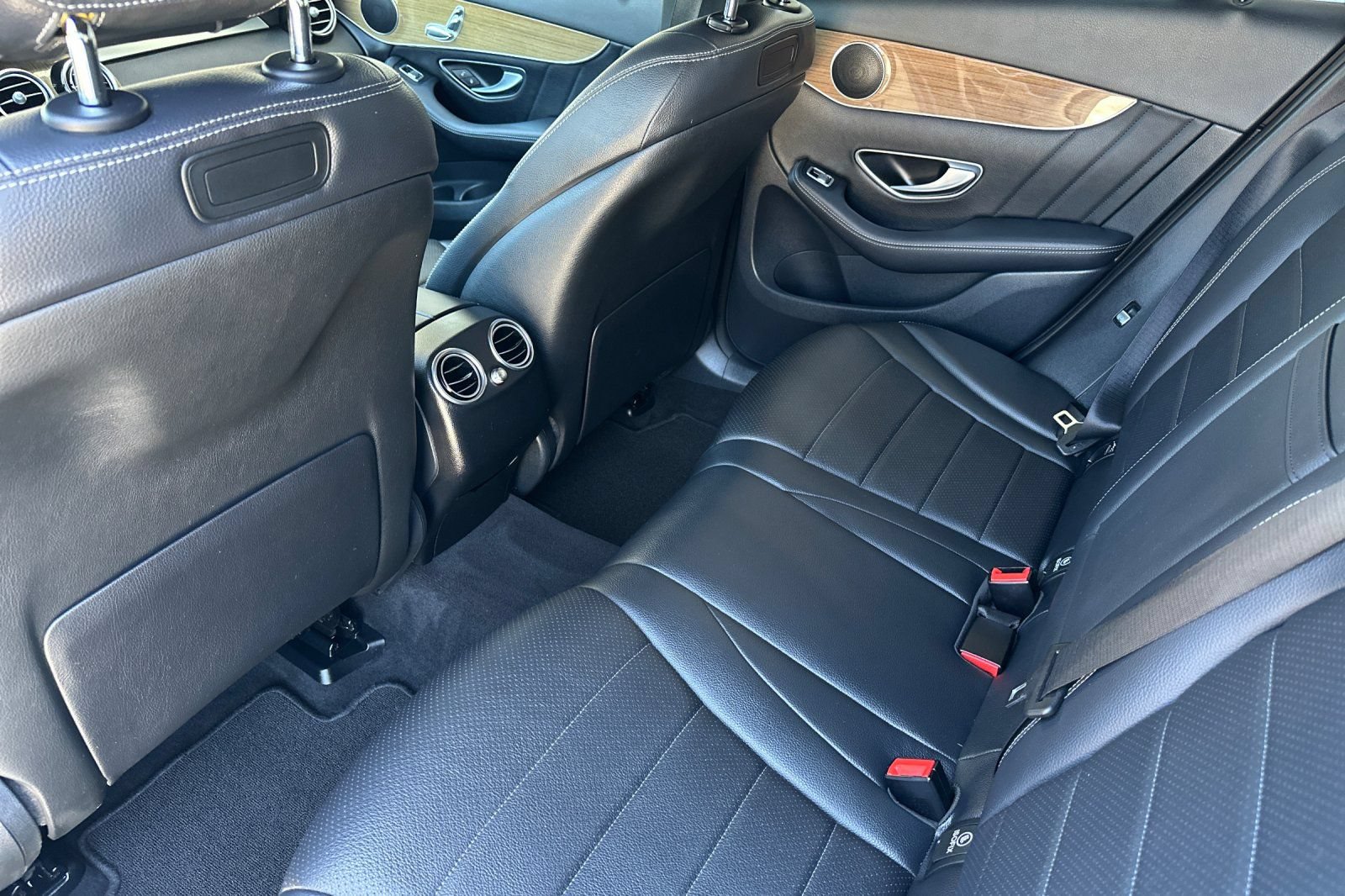 Used 2018 Mercedes-Benz GLC 300 image 12