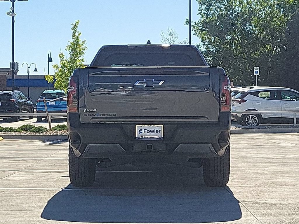 Used 2026 Chevrolet Silverado EV Trail Boss w/ LPO, Gameday Tailgate Package AWD/4WD image 7