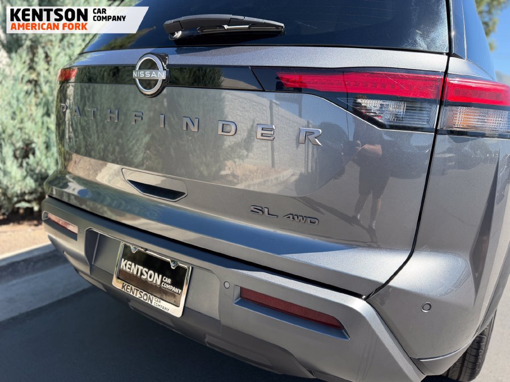Used 2026 Nissan Pathfinder SL AWD/4WD image 37