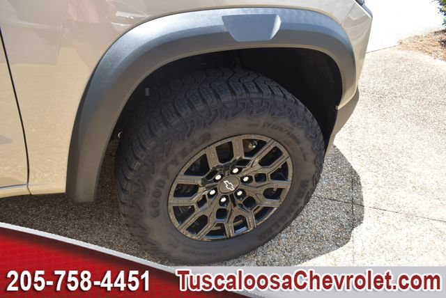 Used 2024 Chevrolet Colorado Trail Boss w/ Advanced Trailering Package AWD/4WD image 12