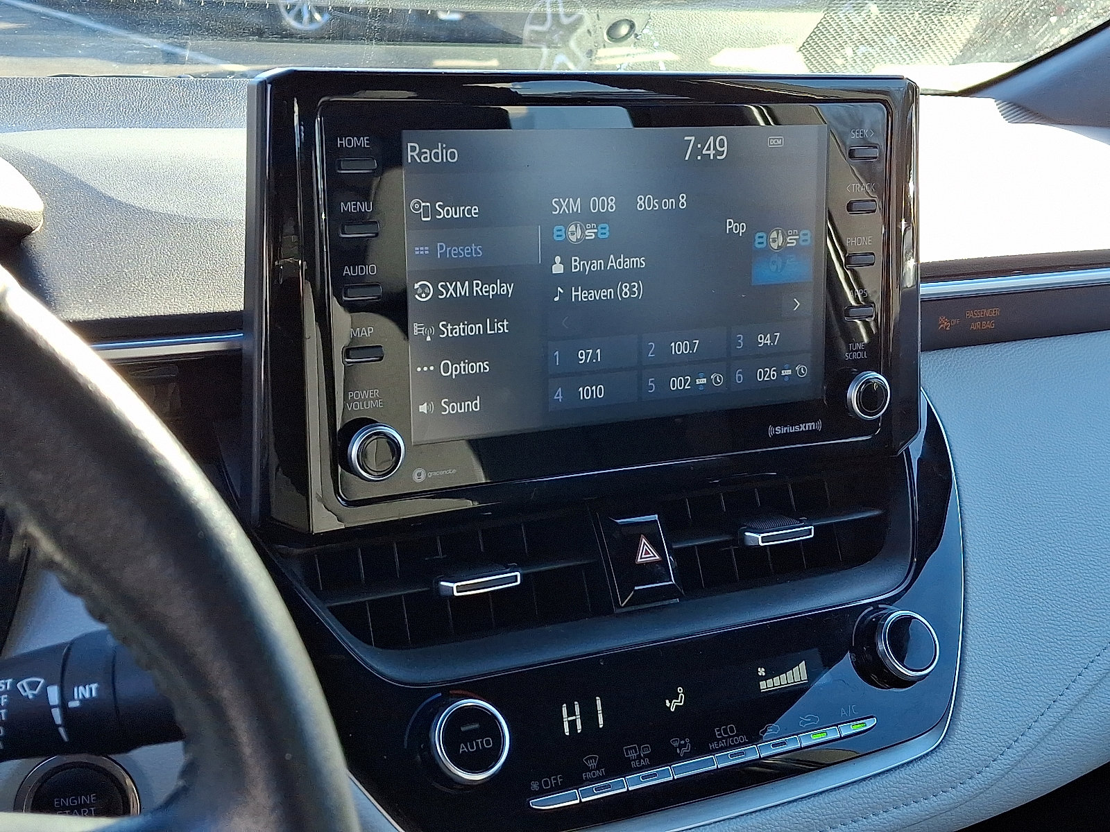 Used 2022 Toyota Corolla SE image 23