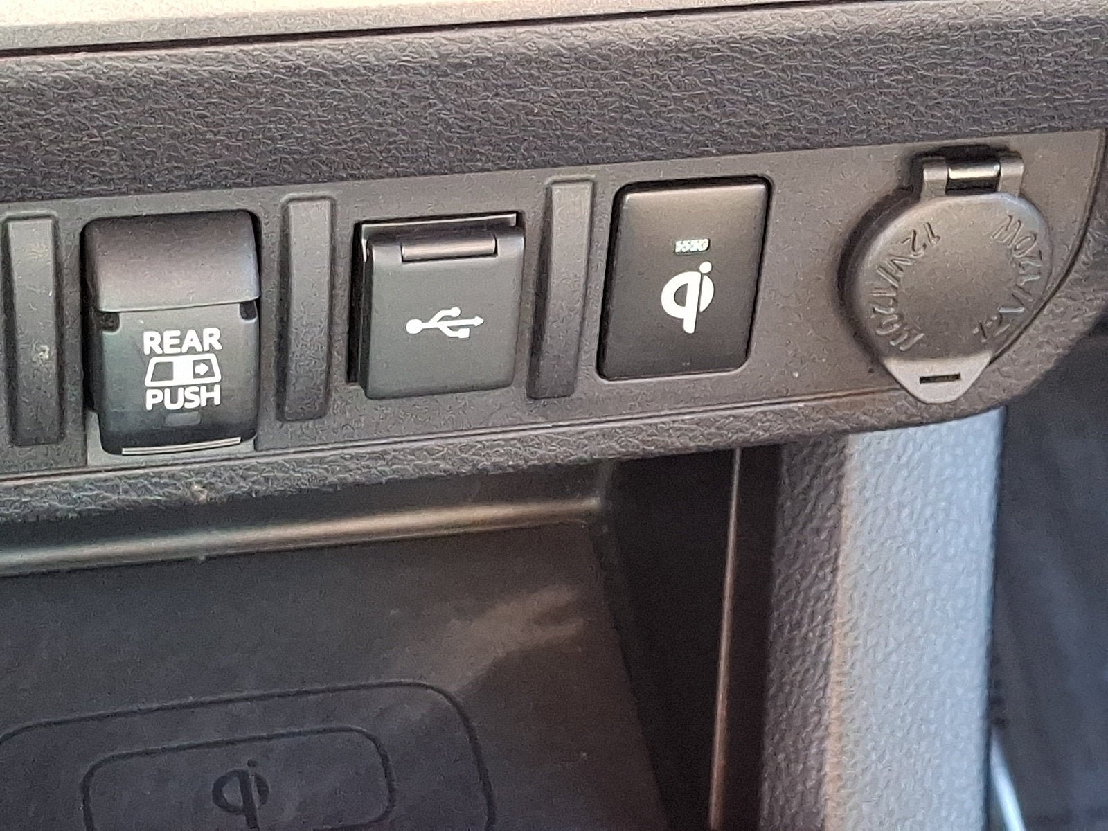 Used 2020 Toyota Tacoma TRD Off-Road AWD/4WD image 28