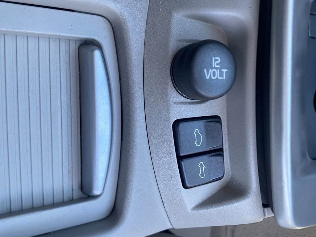 Used 2006 Volvo C70 T5 image 30