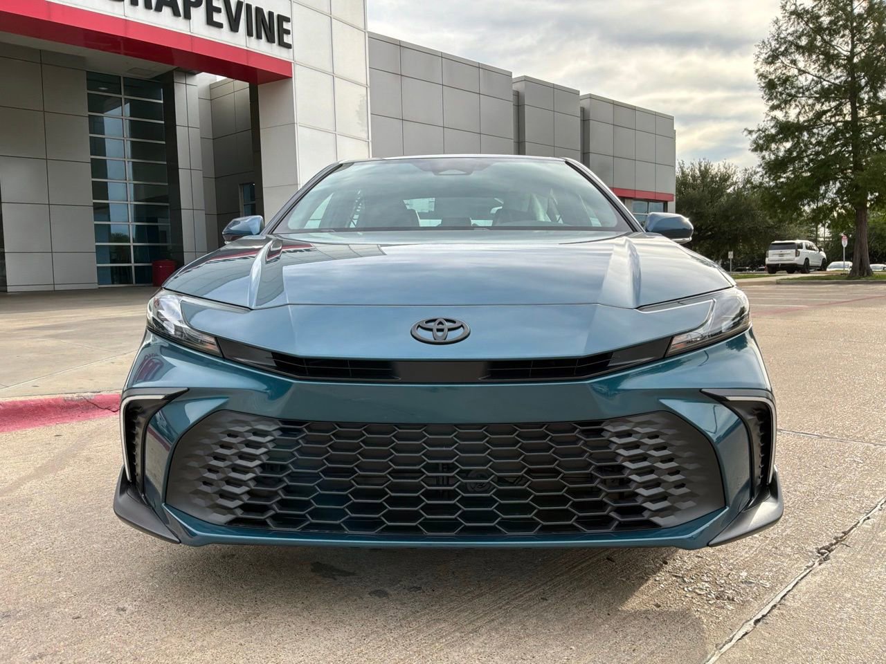 New 2026 Toyota Camry SE image 3