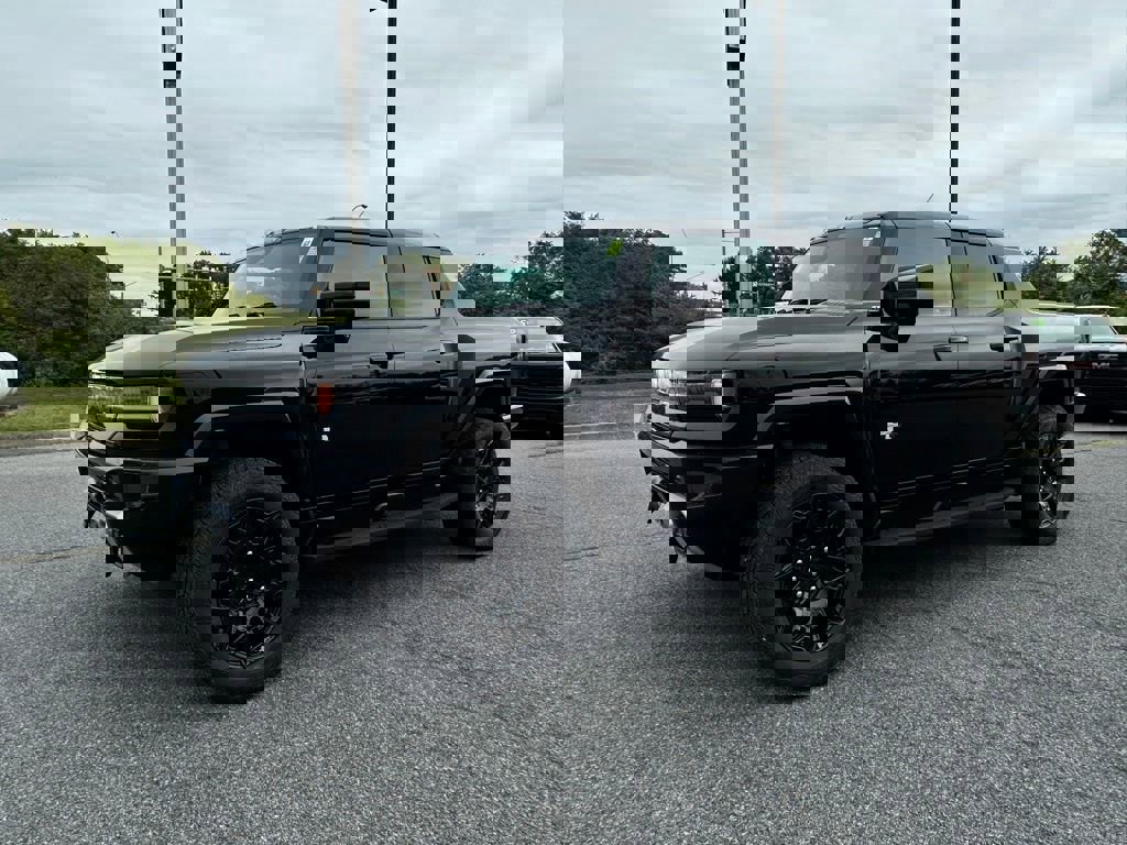 New 2026 GMC Hummer EV 4x4 Crew Cab w/ LPO, Sport Package video 2