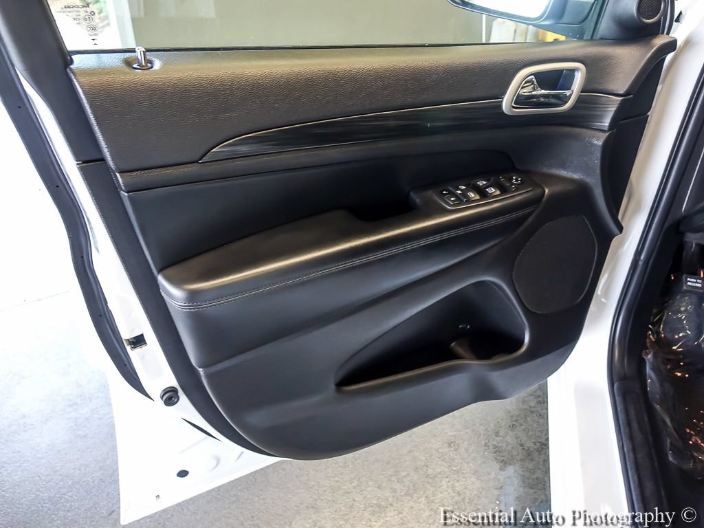 Used 2021 Jeep Grand Cherokee Laredo X AWD/4WD image 22