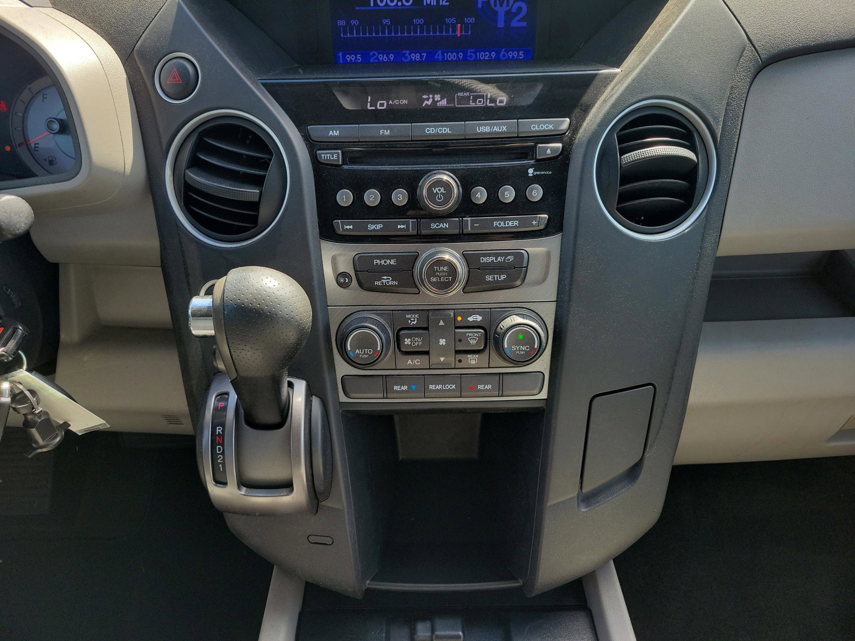 Used 2015 Honda Pilot LX image 14