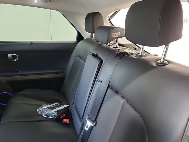 Used 2024 Hyundai Ioniq 5 Limited image 11