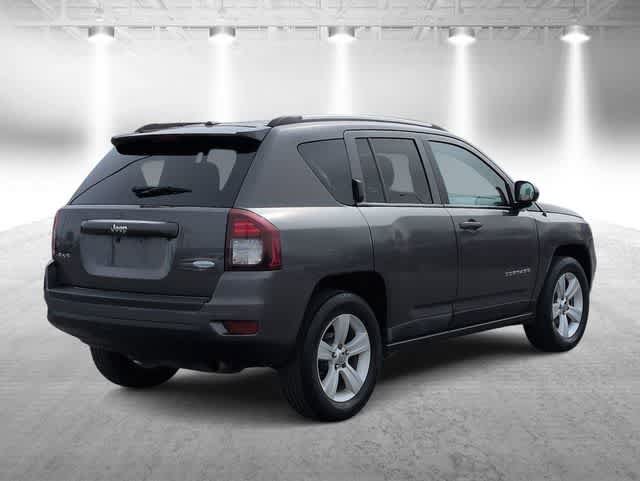 Used 2017 Jeep Compass Latitude AWD/4WD image 8