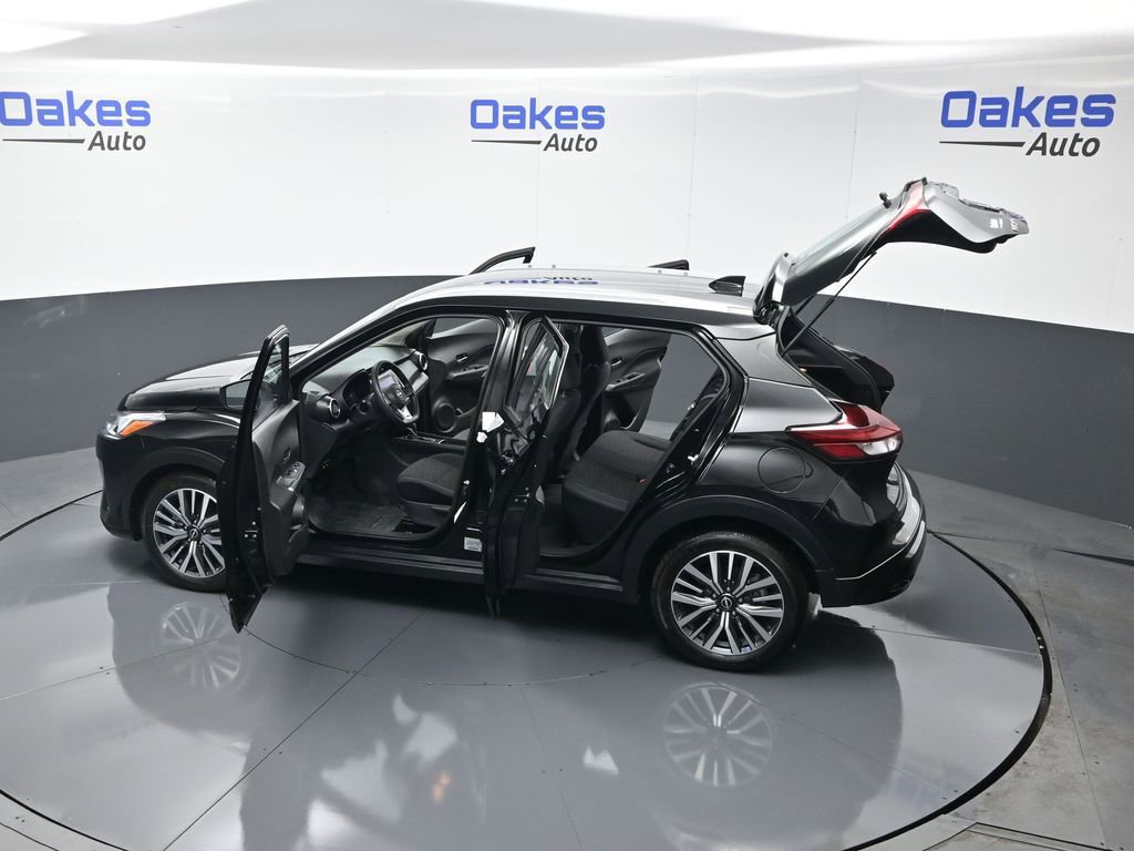 Used 2024 Nissan Kicks SV image 57